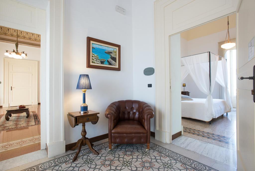 Palazzo Scarciglia - Dimora D'Epoca Bed and Breakfast Minervino di Lecce Exterior foto